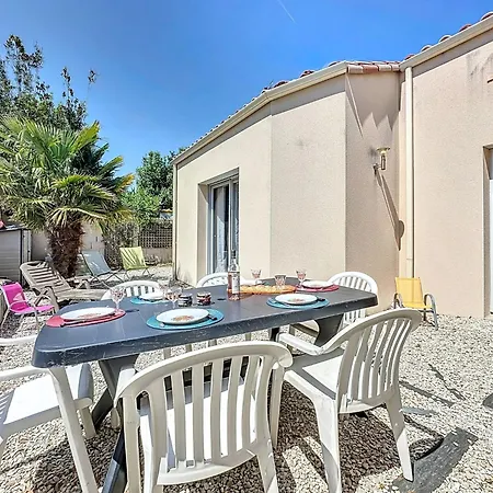 Les Embruns By Interhome