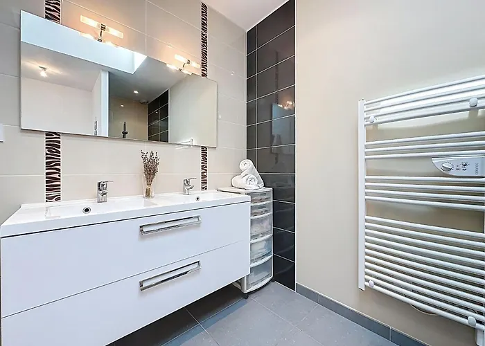 Les Embruns By Interhome * La Bernerie-en-Retz