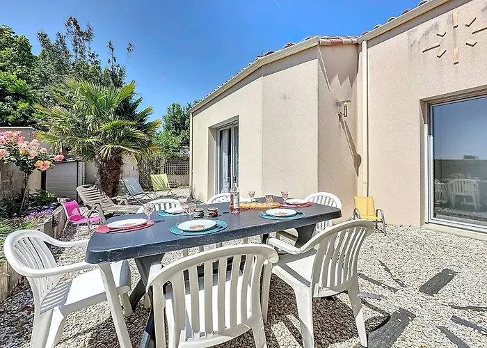 Les Embruns By Interhome